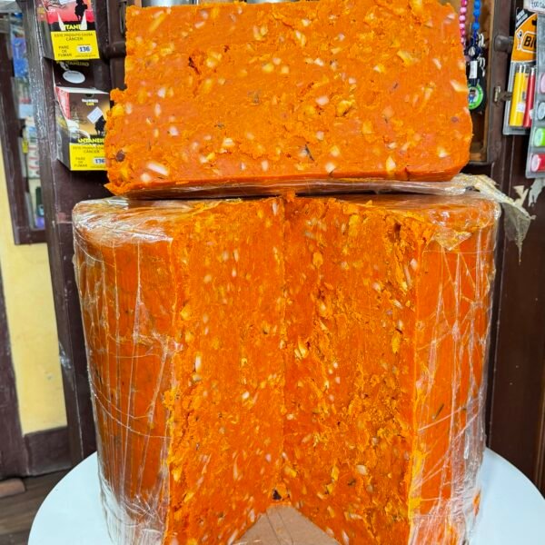 imagem com o doce de abobora com coco em pedaço artesanal